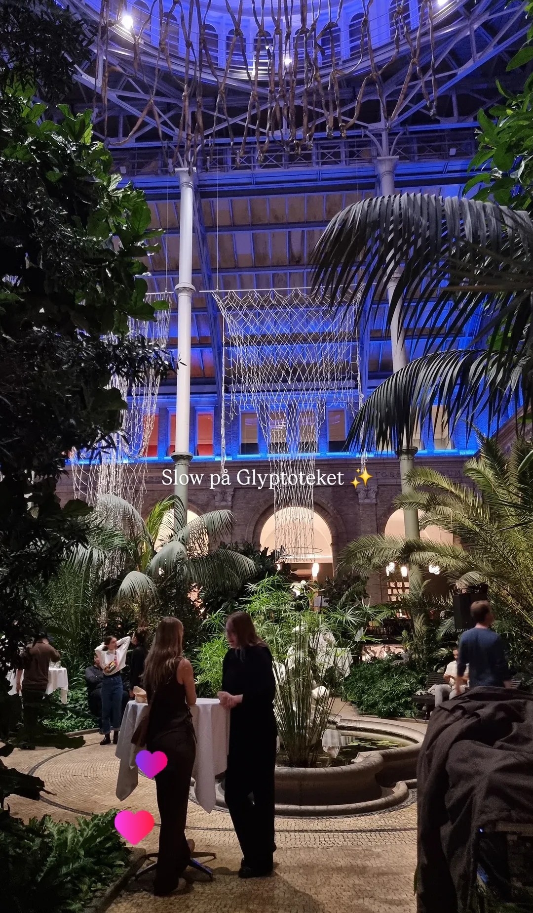 Evening event in the Glyptotek courtyard